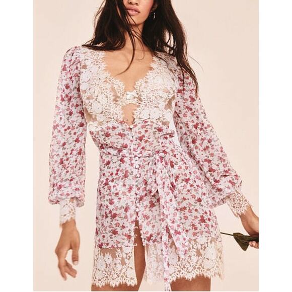 For Love & Lemons NWT Victoria’s Secret Pink Lace Floral Melrose Mini Robe XS - Picture 14 of 14
